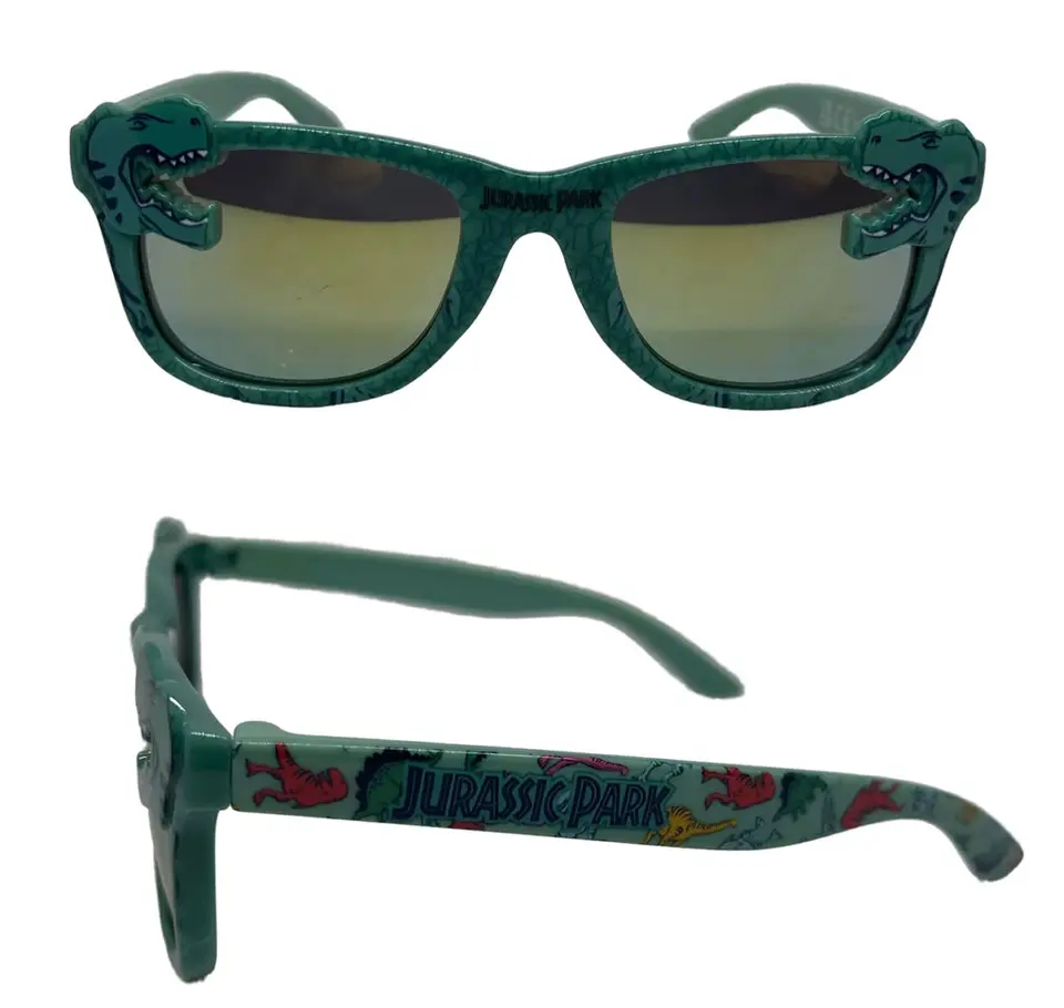 Green Sport-inspired Kids’ Sunglasses